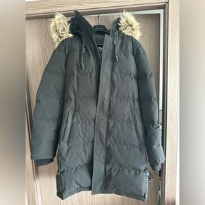 Aritzia St. Anton Parka Jacket